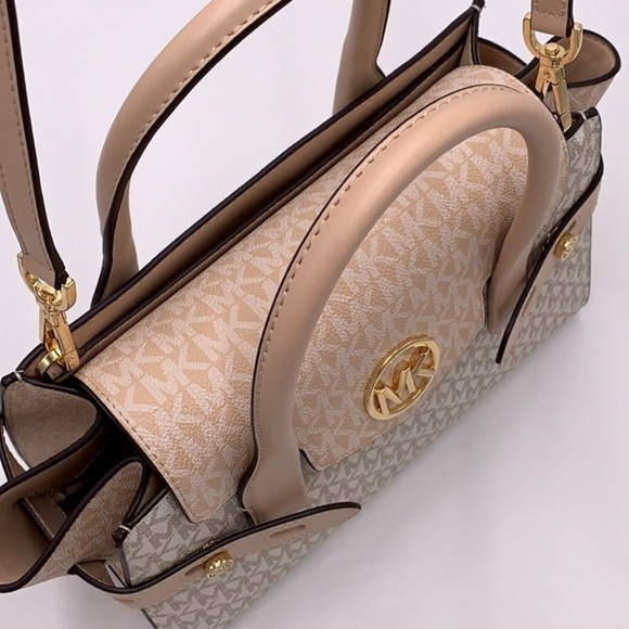 MICHAEL KORS
Carmen Medium Color-Block Logo Satchel color Buff Multi - Picture 7 of 16